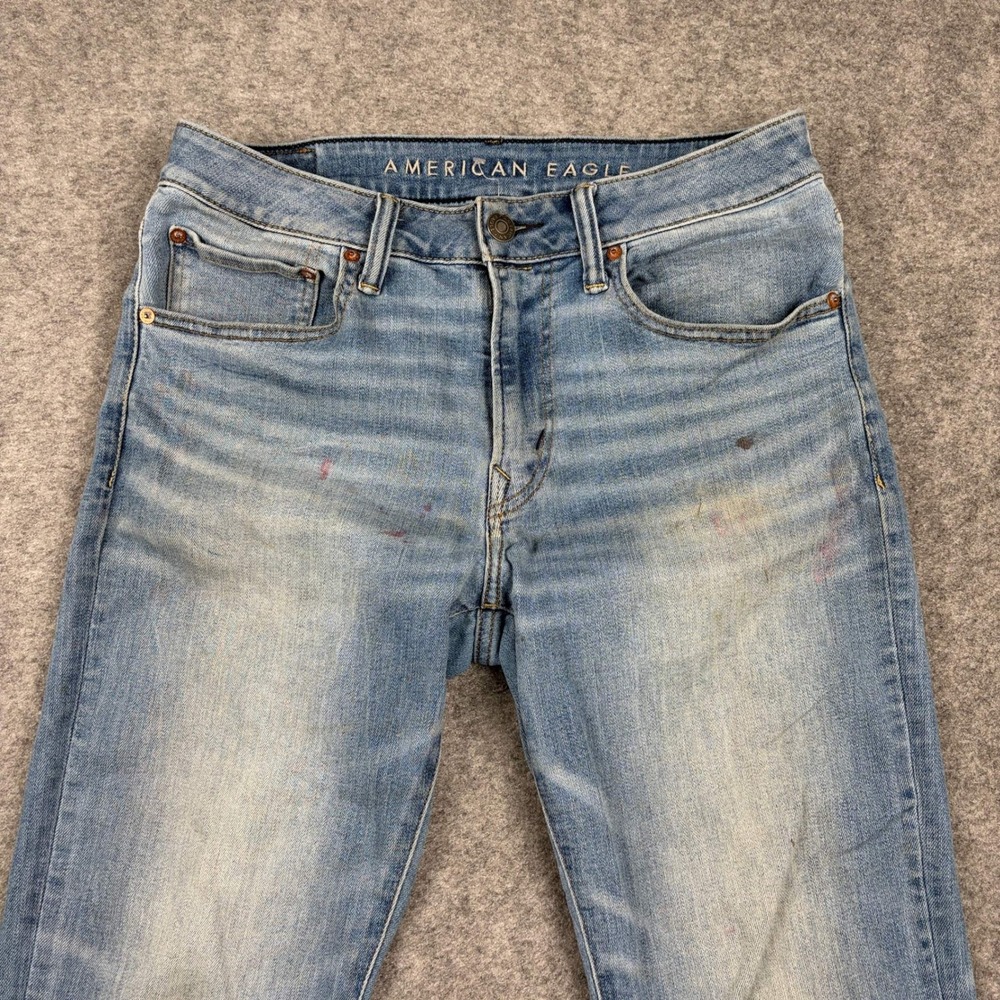 American Eagle Jeans Mens 31x32 Airflex+ Athletic Fit Light Wash Distressed Blue
